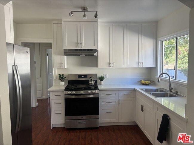 Building Photo - 2723 Ballard St