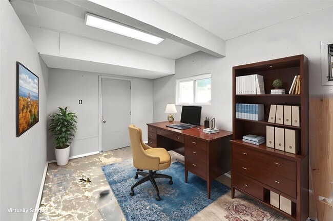 Building Photo - 601 E Castle Harbour Dr