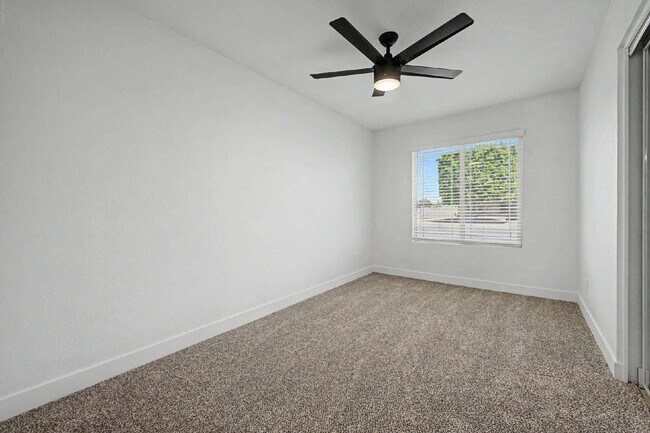 Building Photo - 2303 E Inverness Ave