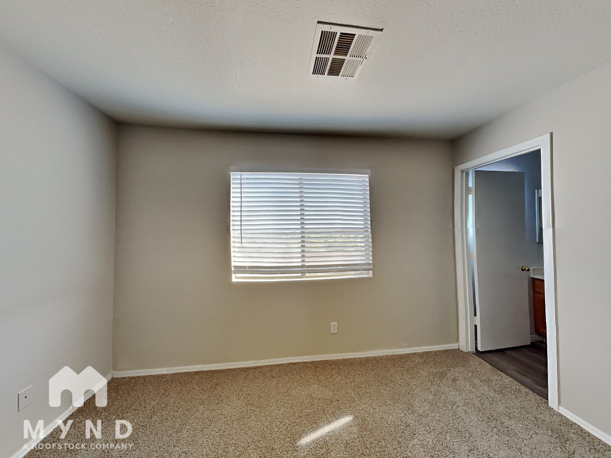 Building Photo - 6521 E Lush Vista View