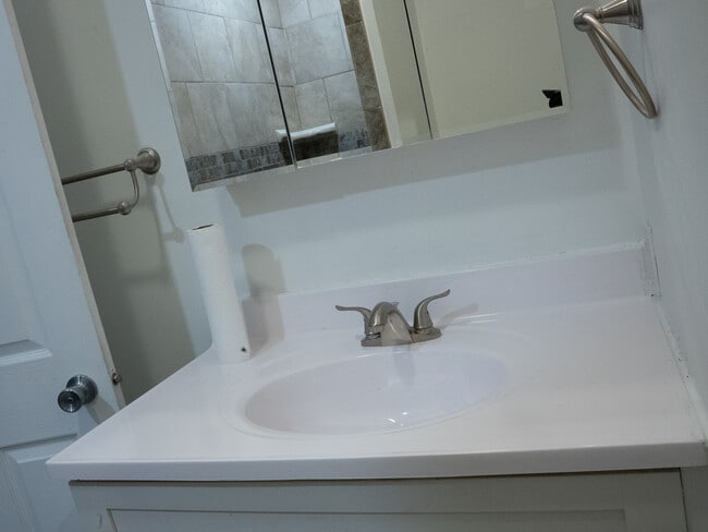 Building Photo - 4224 Patrick Ave