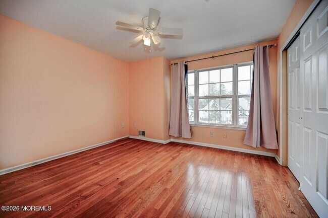 Building Photo - 319 Bernard Dr