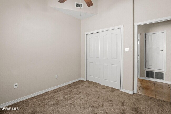 Building Photo - 3148 Sunny Prairie Dr