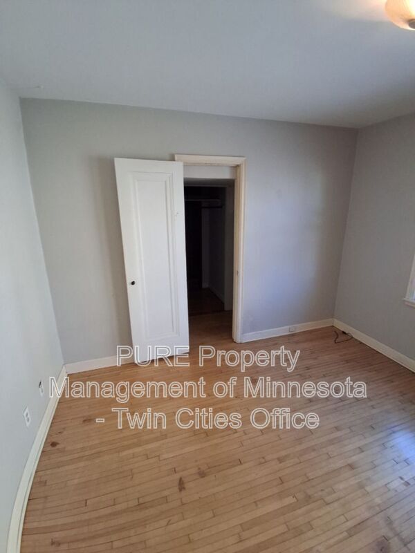 Building Photo - 4731 Chicago Ave