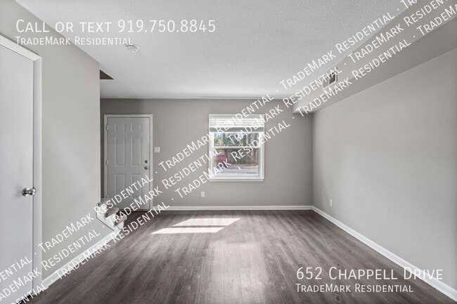 Building Photo - 652 Chappell Dr