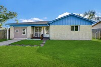 Building Photo - 131 Lakewood Dr