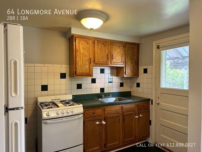 Building Photo - 64 Longmore Ave