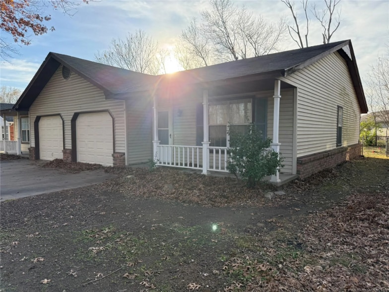 Building Photo - 2403 N Jay St