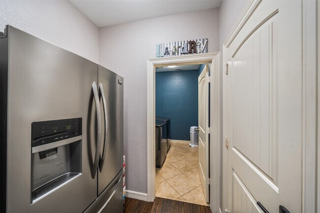 Building Photo - 15311 Kenny Dr