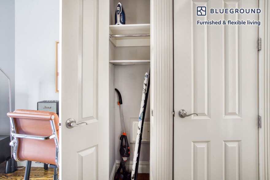 Building Photo - 234 E 14th St