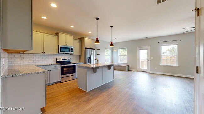 Building Photo - 604 Alston Blvd