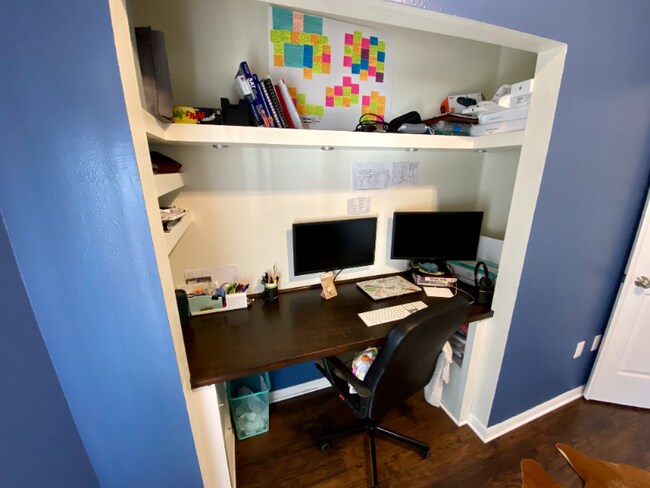 Building Photo - 10121 Somersby Dr