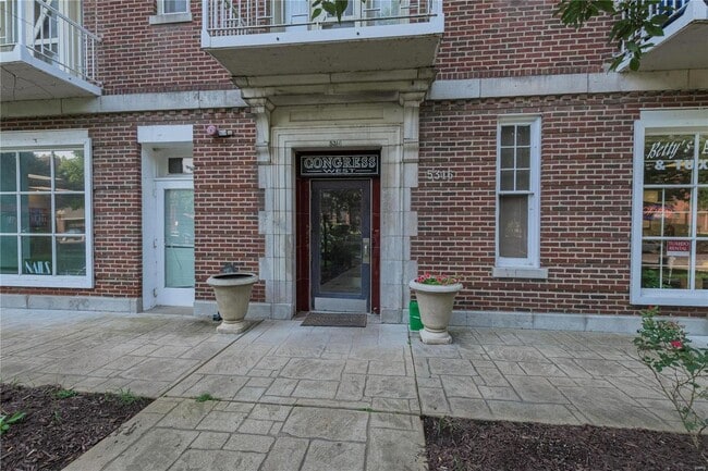 Building Photo - 5316 Pershing Ave