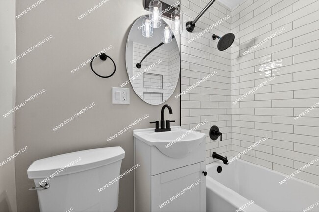 Building Photo - Completely Renovated 2-Bedroom Home in Westland!