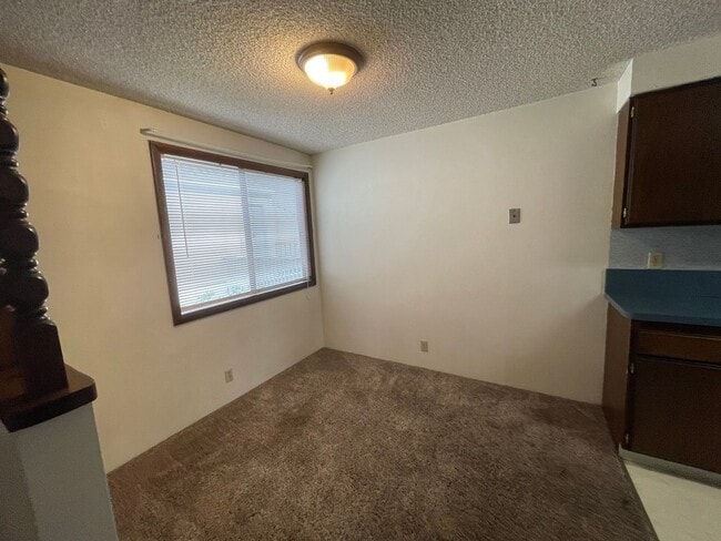 Building Photo - Payd27