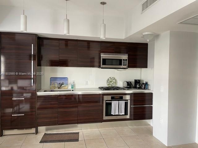 Building Photo - 3739 Collins Ave