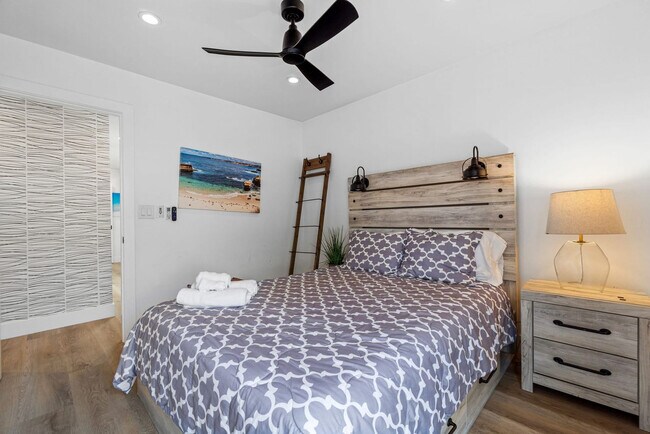 Building Photo - 3470 Carlsbad Blvd