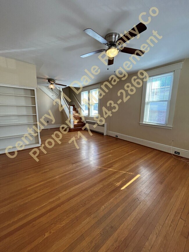 Building Photo - Beautiful 3 Bedroom 1 Bath Home in Dallastown Schools with a Large detached 2 Car Garage