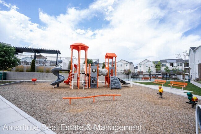 Building Photo - 3 br, 2.5 bath House - 1797 N 3780 W