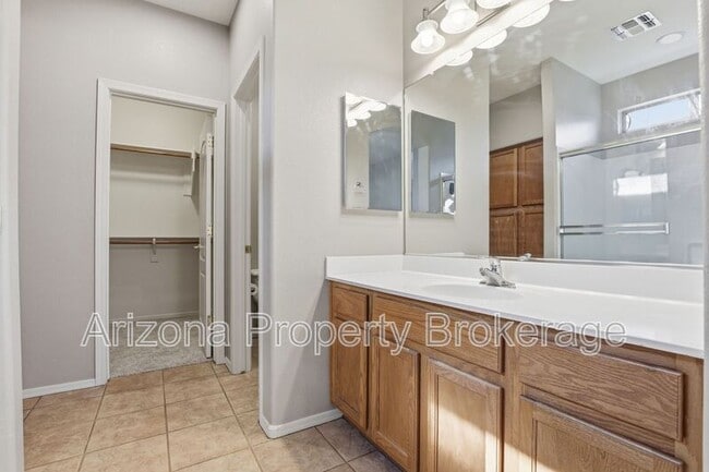 Building Photo - 8717 N 58th Ln