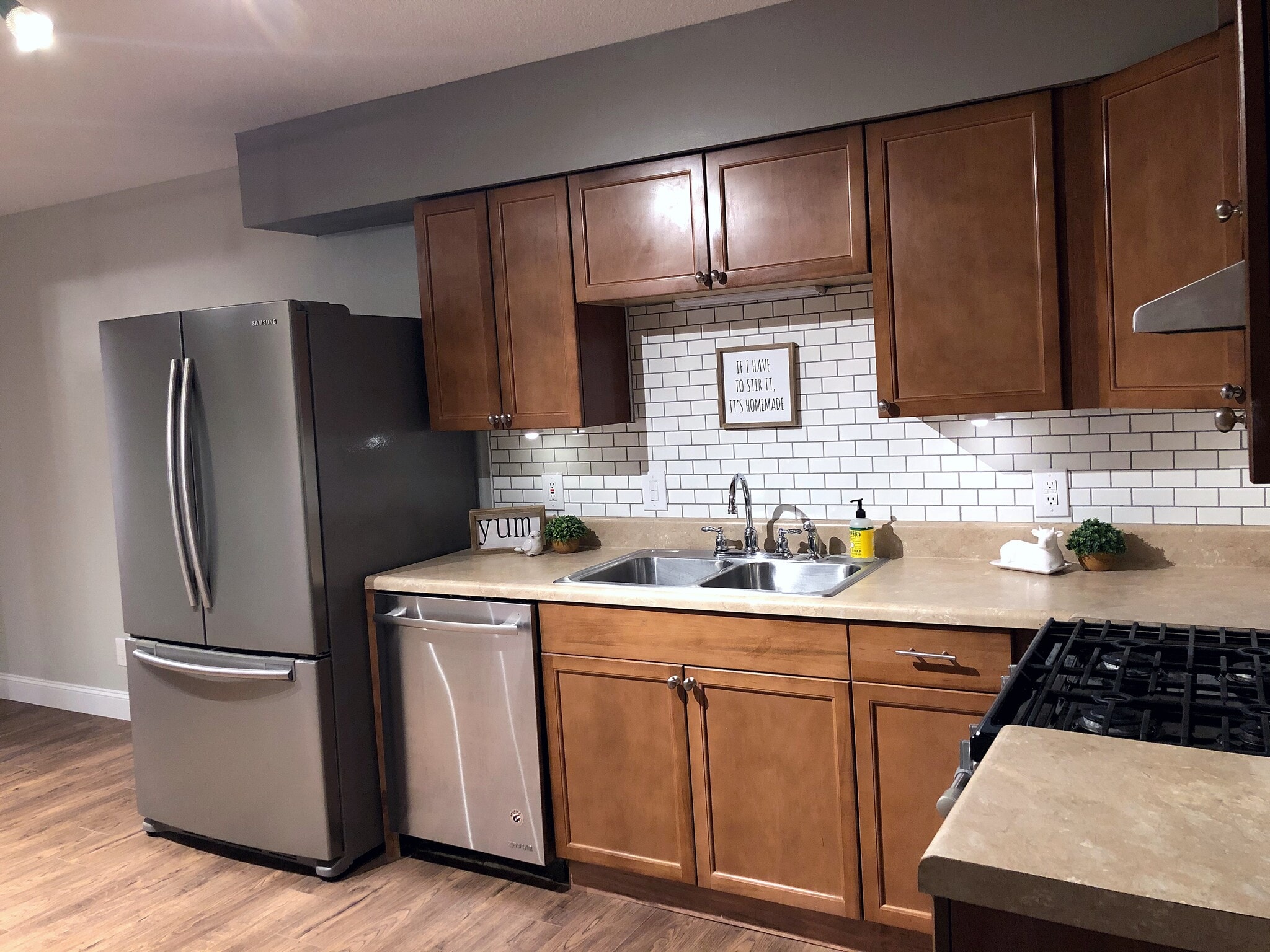 Kitchen - 3413 Lisa Dr