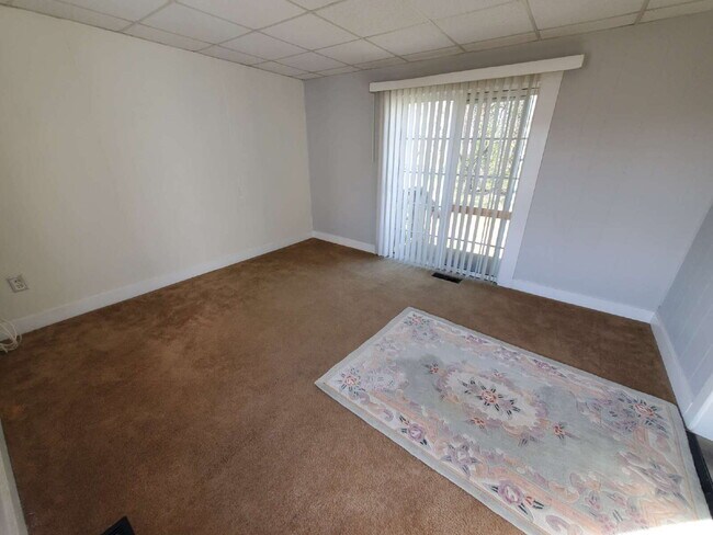 Building Photo - Charming 1 Bedroom Bungalow – A Special Place to Call Home!