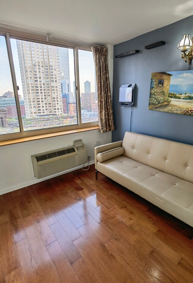 Building Photo - 1 2ND St