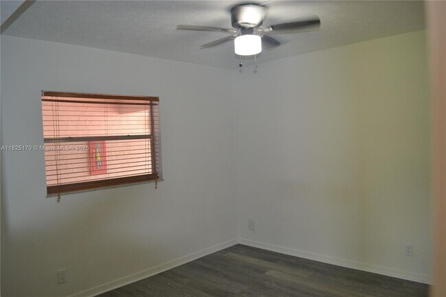 Building Photo - 8000 Lagos De Campo Blvd
