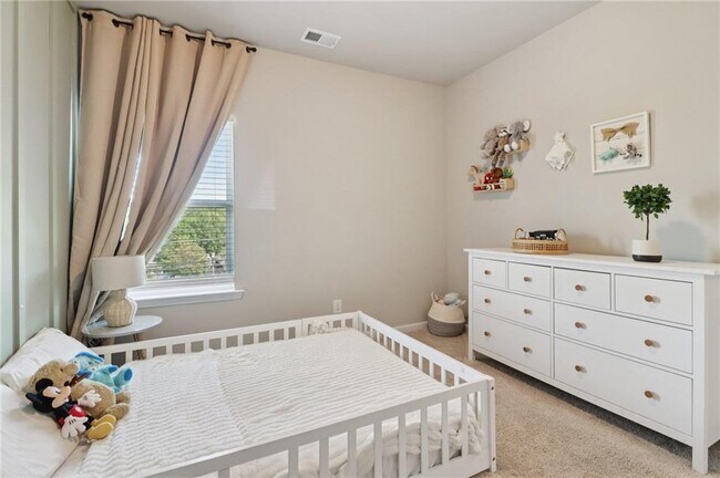 Building Photo - 3890 Clarington Dr