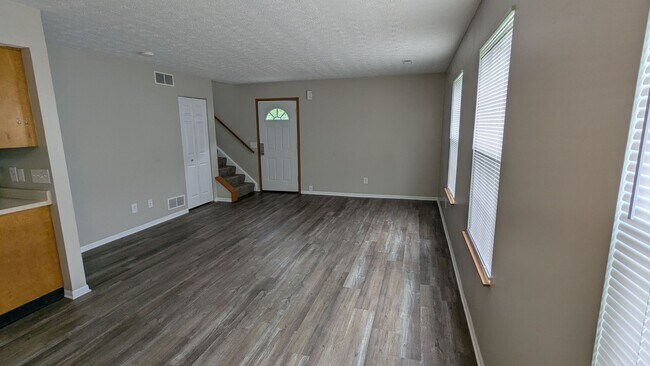 Building Photo - MN Cedar Village (873)