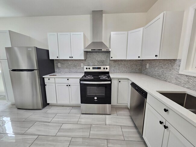 Building Photo - 274 Bledsoe Dr