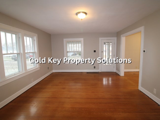 Building Photo - Attractive 2 BR 1 BA House with 2-Car Garage and Covered Porch (NO SECTION 8)