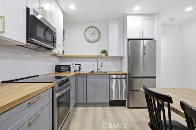 Building Photo - 5209 Avenida Oriente