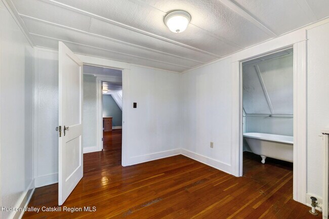Building Photo - 11 Seaman Rd