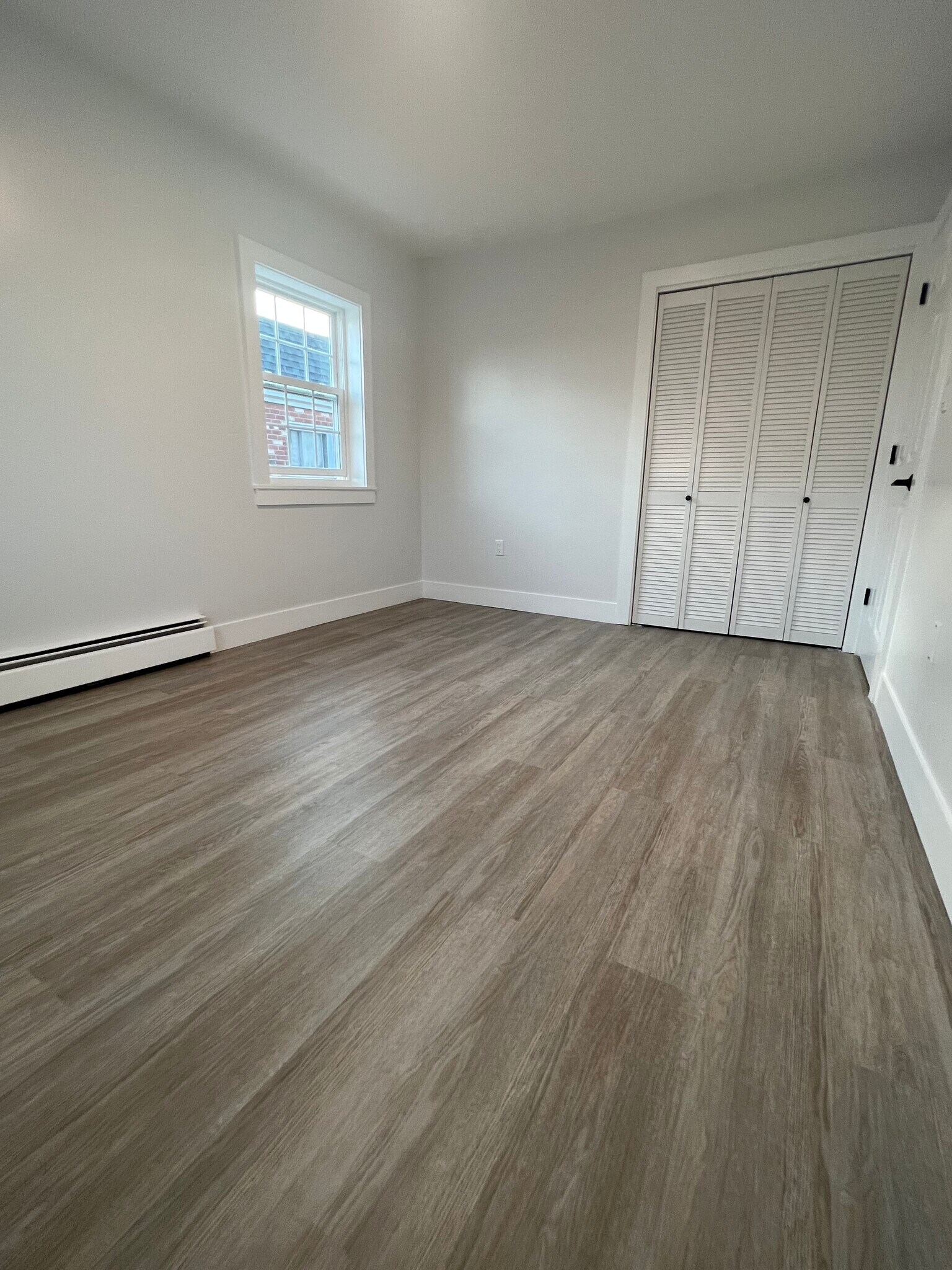 Building Photo - 3113 Harding Ave