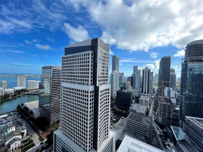 Building Photo - 55 SE 6th St