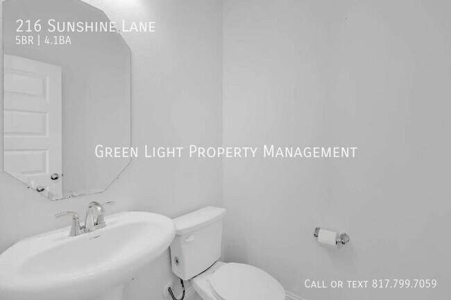 Building Photo - 216 Sunshine Ln