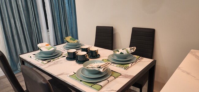 Modern Dining table - 2160 22nd Ave