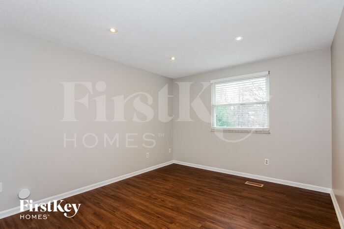 Building Photo - 9512 Robert Burns Ct