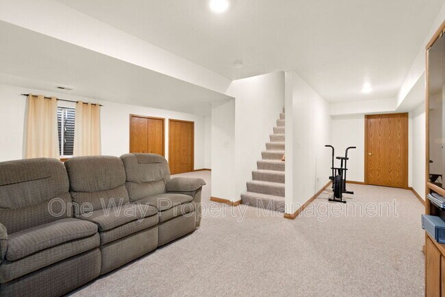 Building Photo - 508 Parkwood Dr