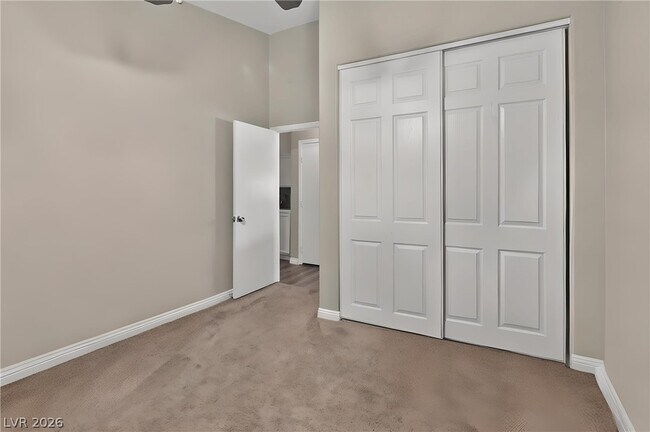 Building Photo - 1056 Kennebunk Cir