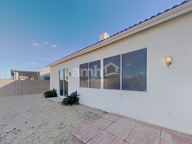 Building Photo - 13544 W Ironwood St