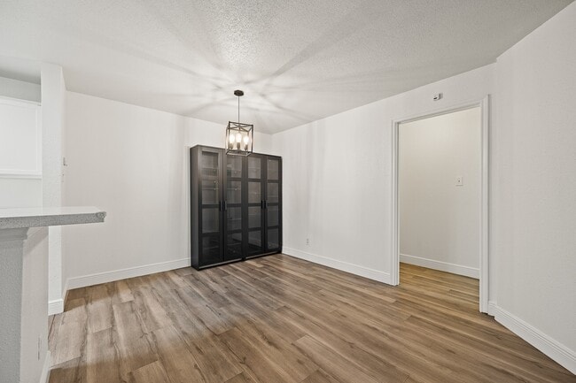 Building Photo - 10733 Braes Bend Dr