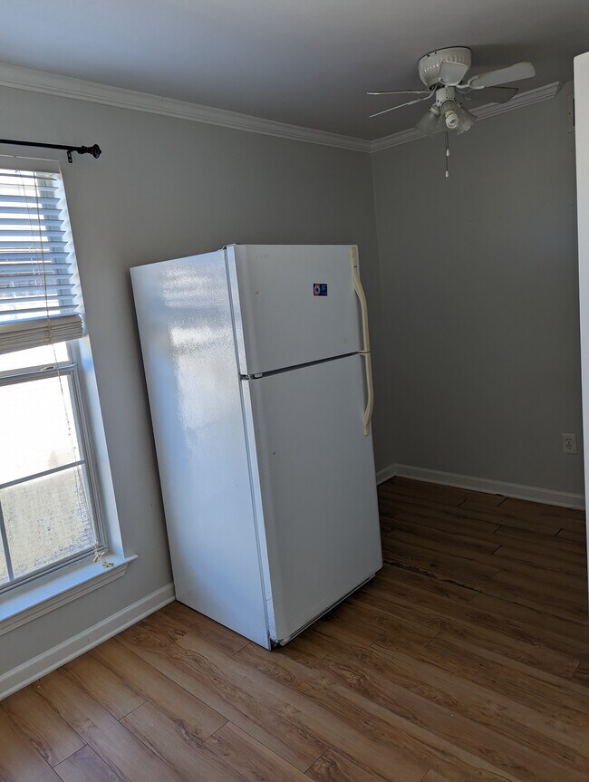 Building Photo - 4405 Barnett Street