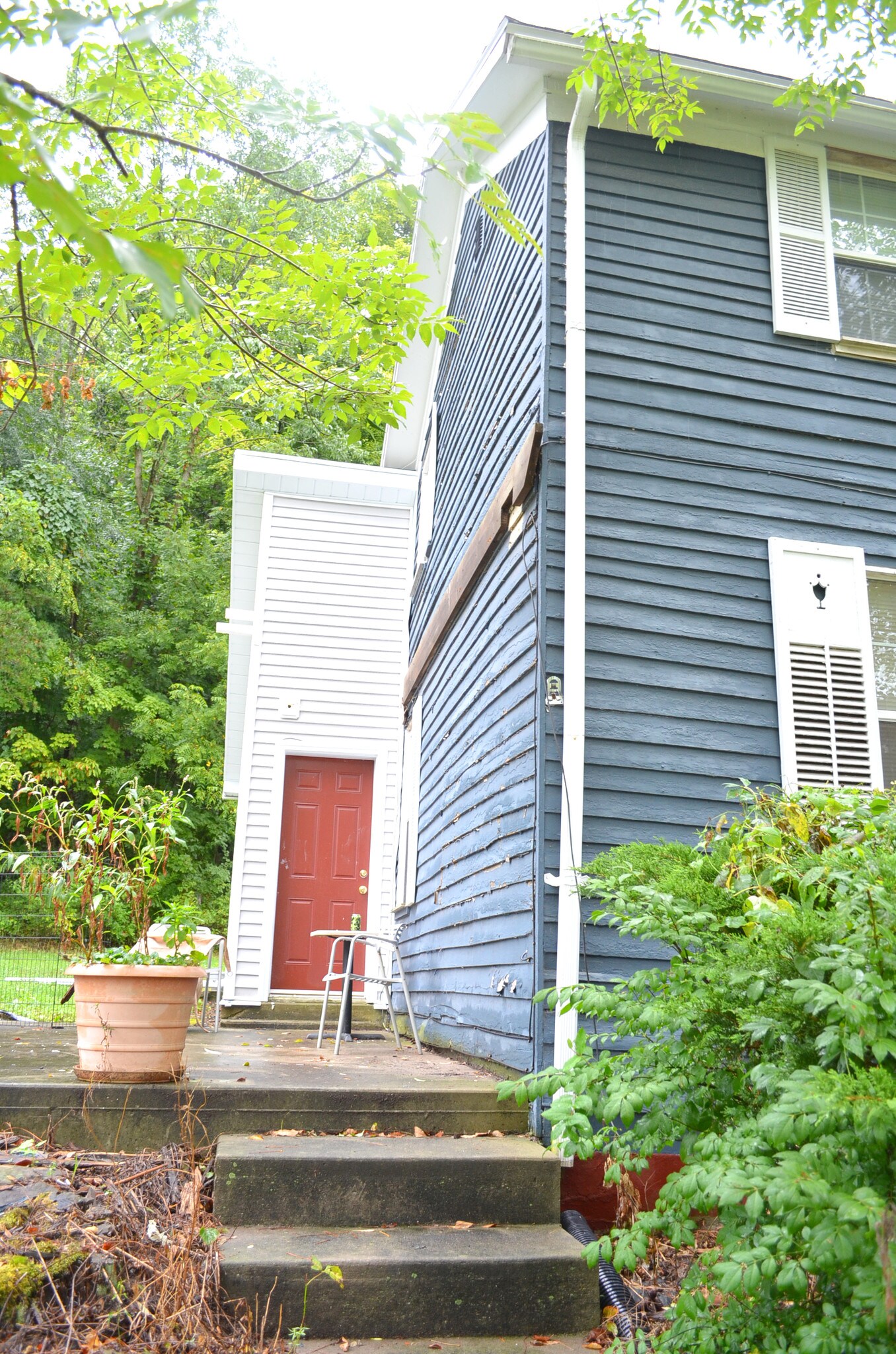 Building Photo - 20 Hickory St