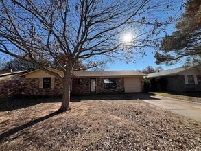 Building Photo - 4723 N Shore Dr