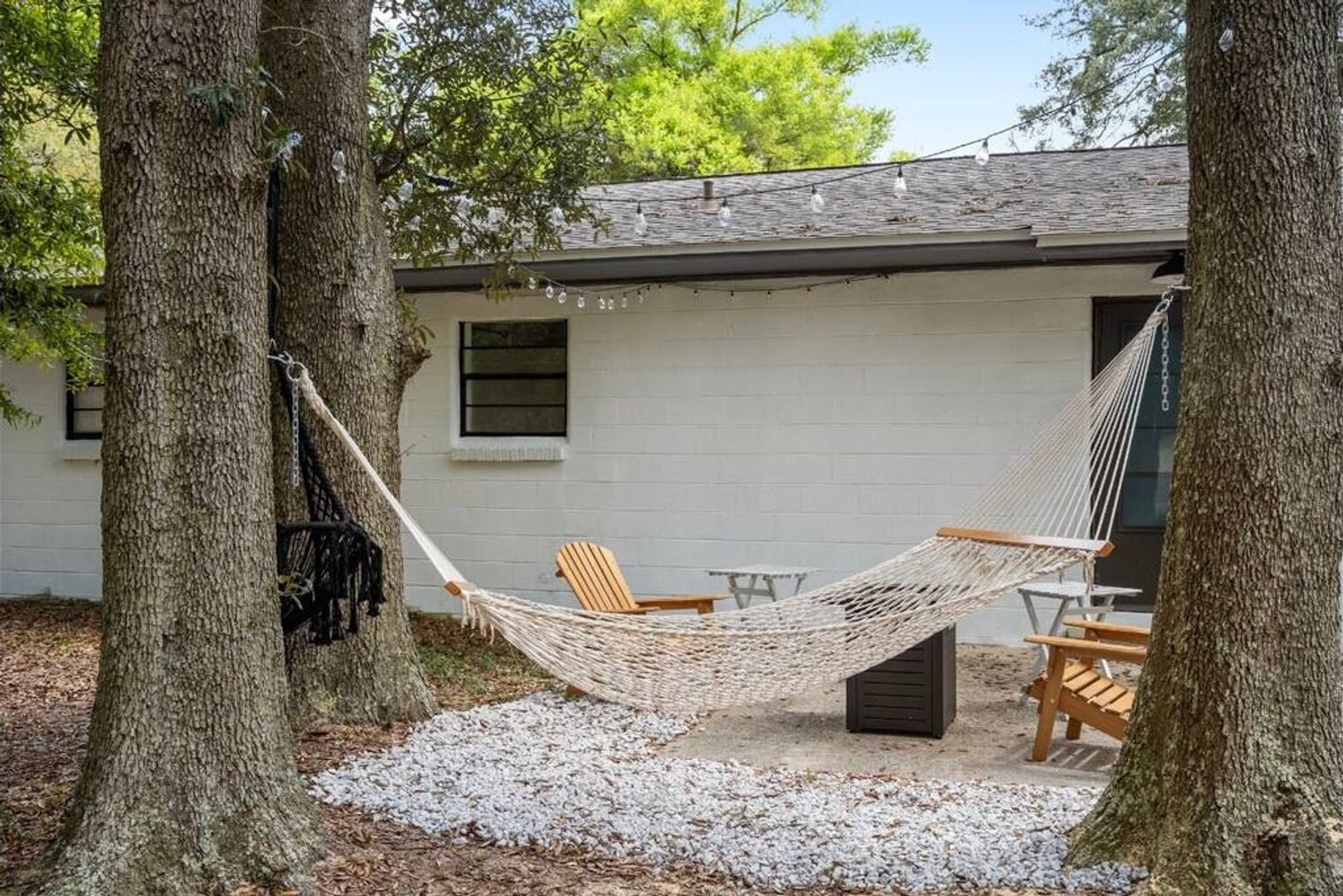 Building Photo - 2001 N 61st Ave