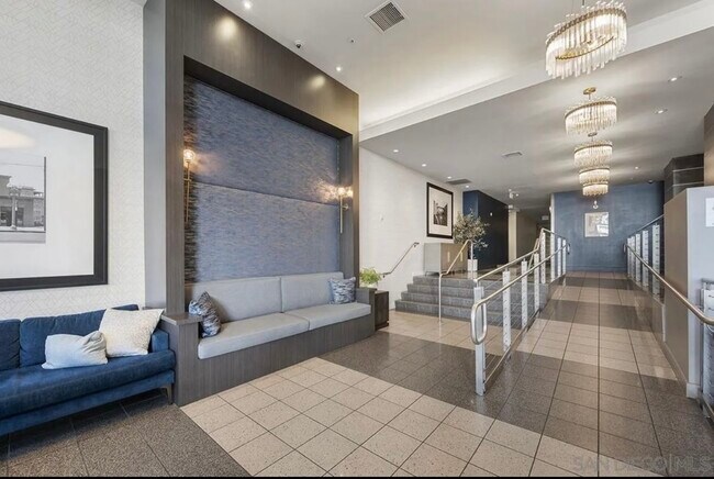 Building Photo - 3812 Park Blvd