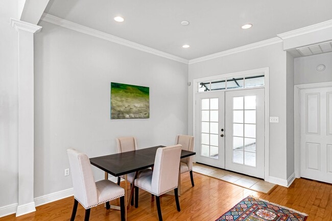 Building Photo - Fully Furnished 2 Bed / 2 Bath with Garage & Courtyard in Village St. George