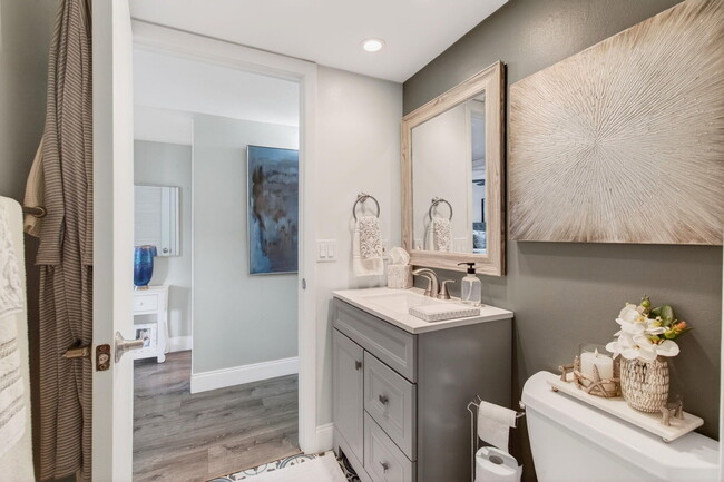 Building Photo - 292 Piedmont G